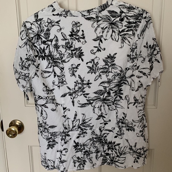 JM Collection top - Picture 2 of 3